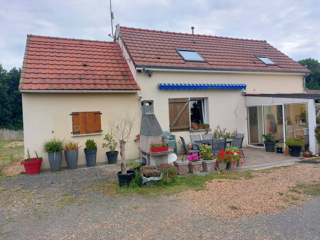 Maison à CLERMONT-CREANS