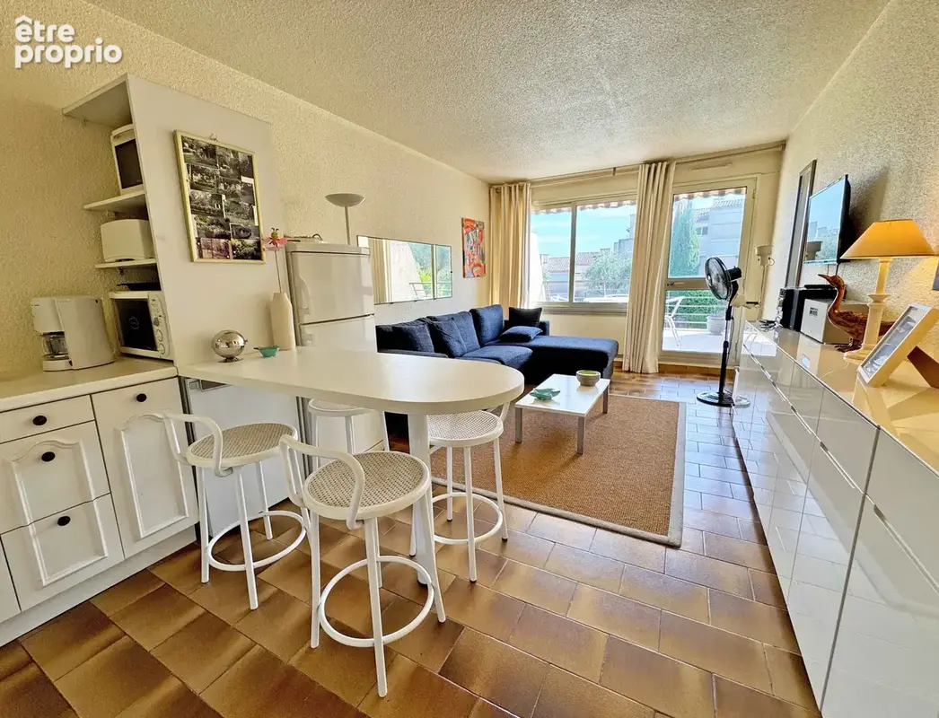 Vence - Appartement de 2 pièces avec terrasse, résidence avec piscine - photo 4