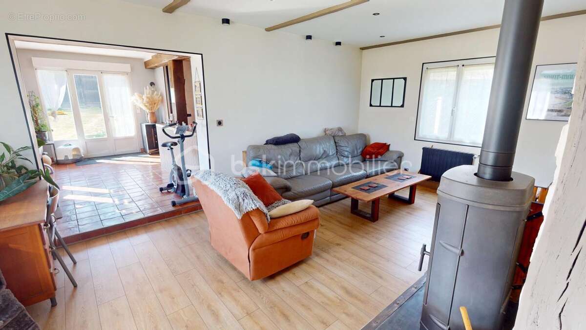 Maison à SAINT-DOULCHARD