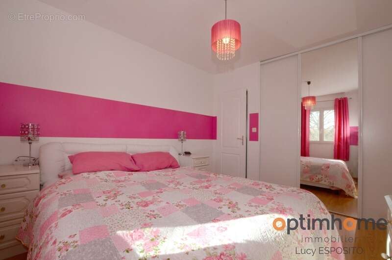 Maison à CHAMPAGNE-MOUTON