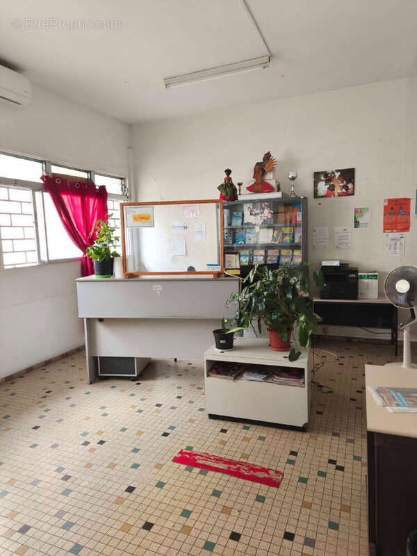 Opportunité d'Investissement ? Immeuble de Bureaux à Fort-de-France - photo 3