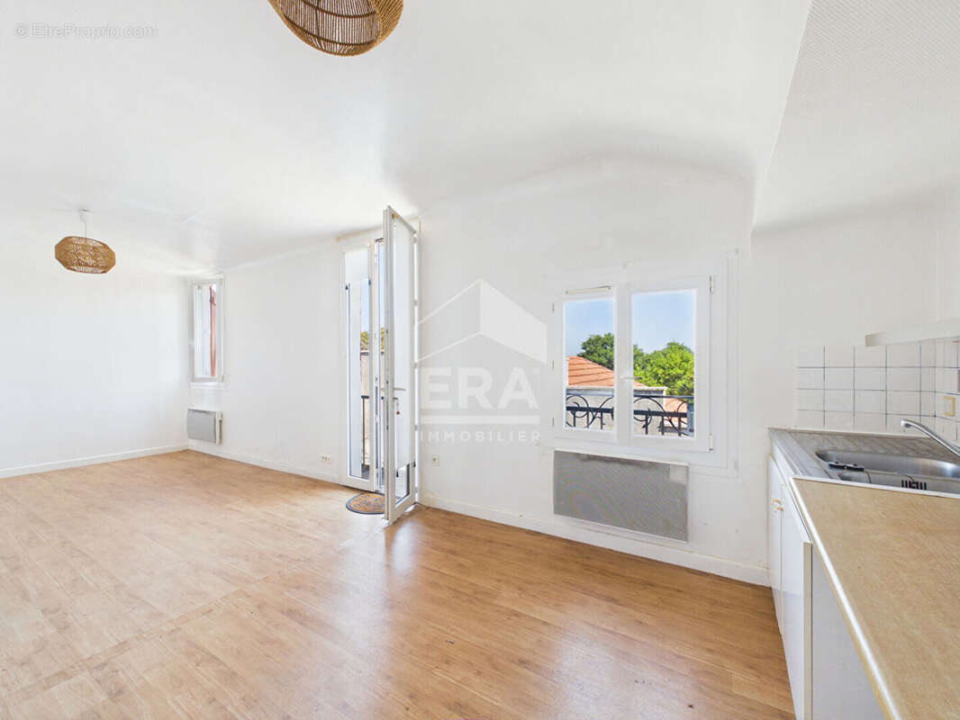 Vente - Anglet limite Biarritz - T2 -  42m² carrez/53m² utiles  cave et stationnement - photo 2