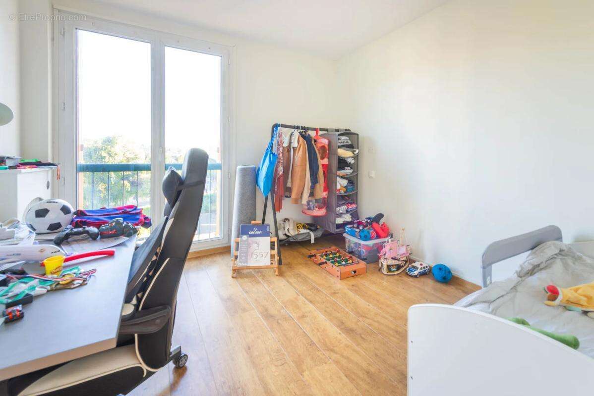 Appartement à CHAVILLE