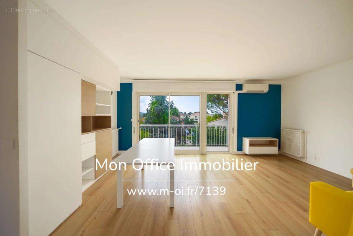 Référence : 7139-LLI - Lumineux T3 avec terrasse - quartier de La Torse à Aix-en-Provence - photo 2