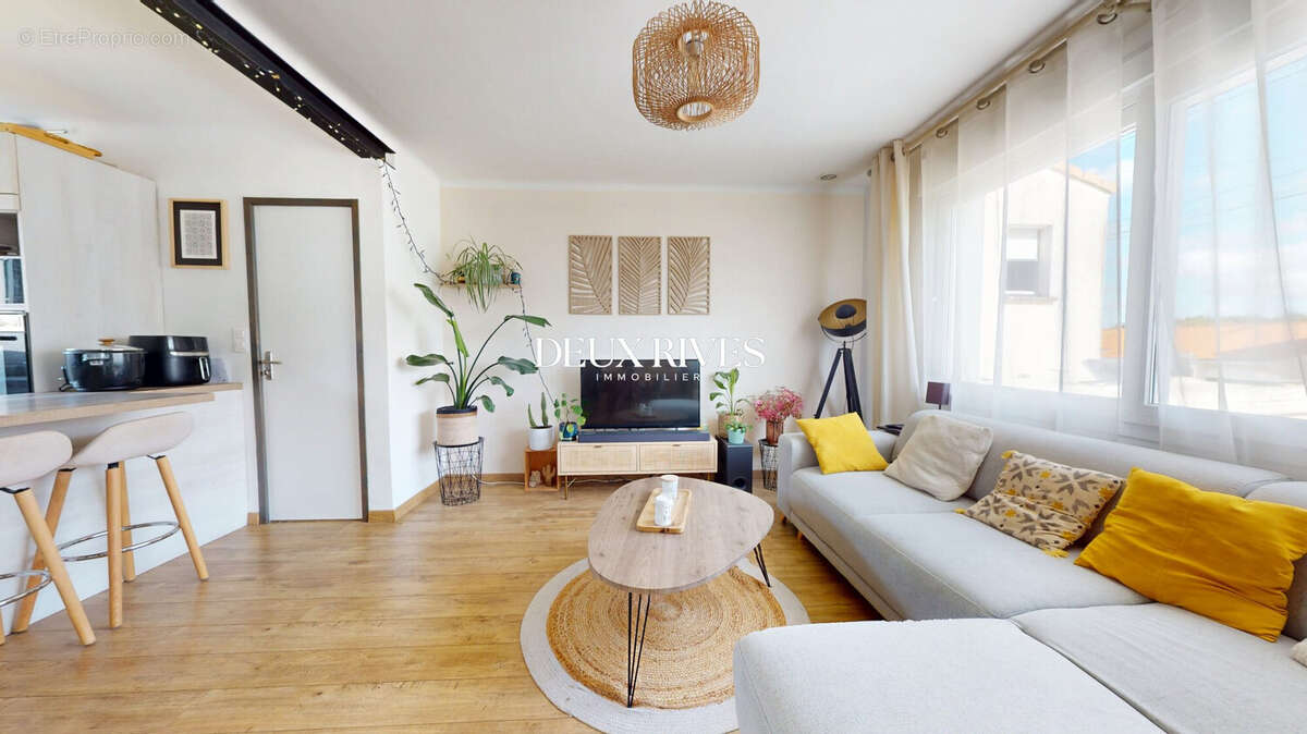 Maison 96 m² à Bouguenais  - photo 2