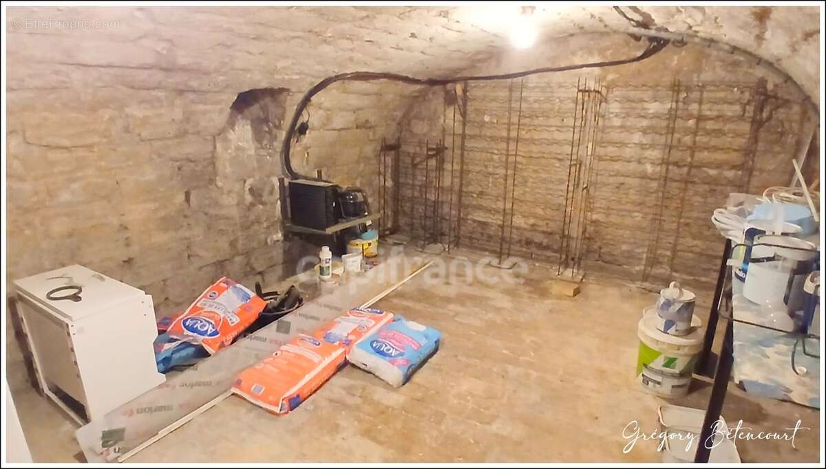 Immeuble à usage de commerce et d'habitation vendu loué - photo 17