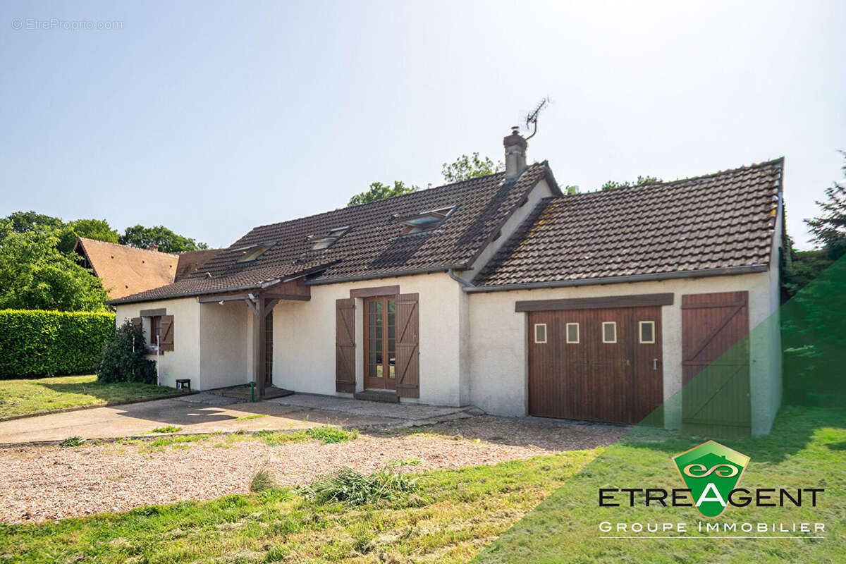 Maison SAINTE-MARTHE - 108 m² - 3 chambres - photo 2