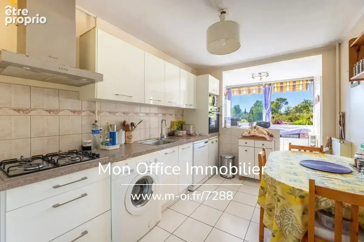 Référence : 7288-ETH - Exclusivité - Appartement - 3 pièces - 75m2 - Aix-en-Provence - photo 3