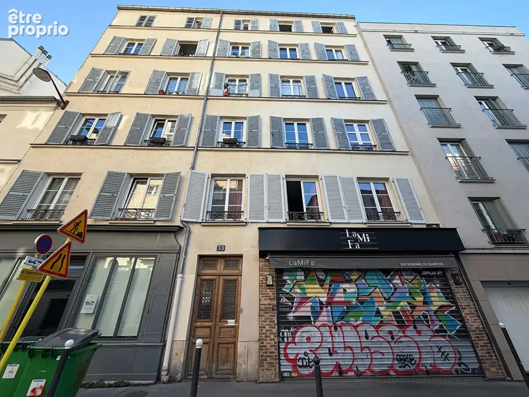 Studio - rez-de-chaussée - Guy Hoquet Paris Voltaire - photo 1