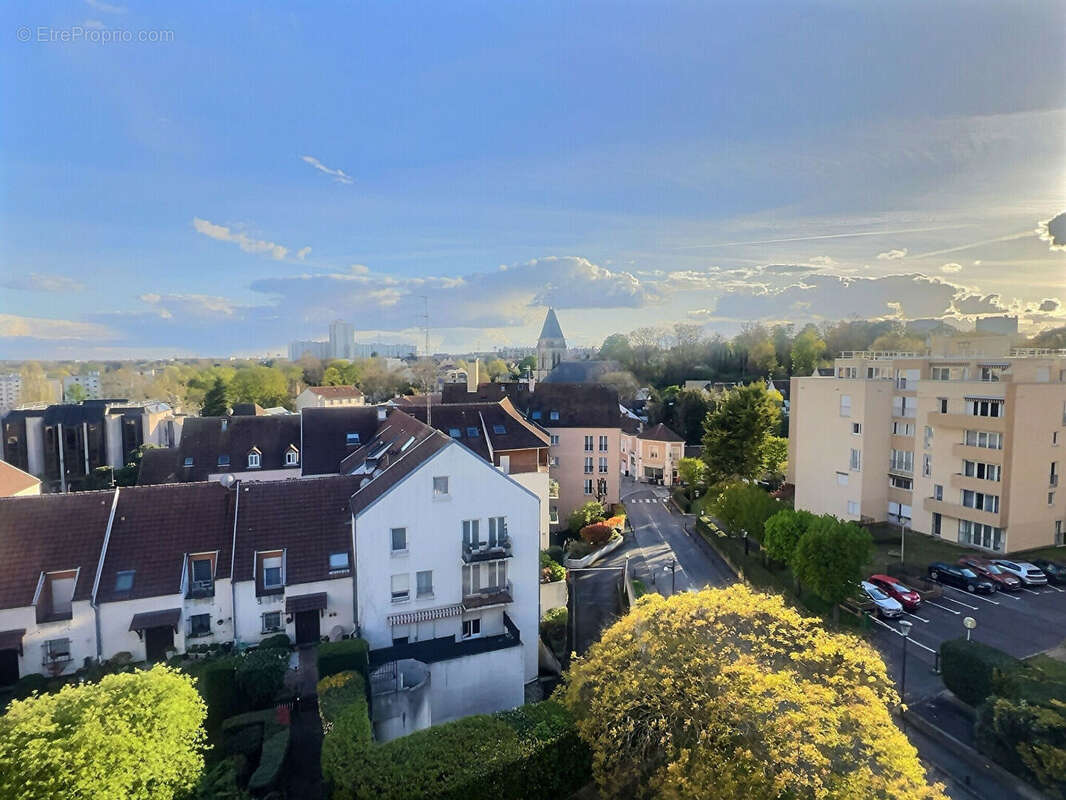 Appartement à THIAIS