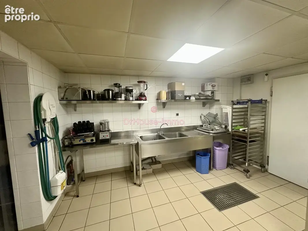 Commerce 393 m² à vendre à Valence (26000) - photo 31