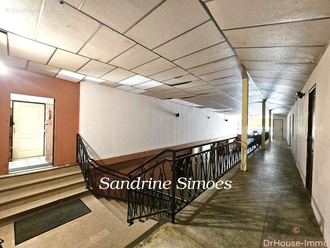 Commerce à MONTMORILLON