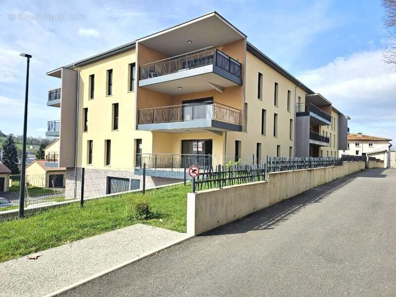 Appartement à PANISSIERES