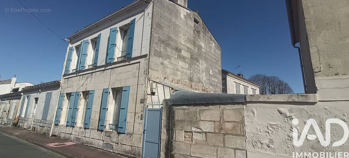 Photo 1 - Maison à ROCHEFORT