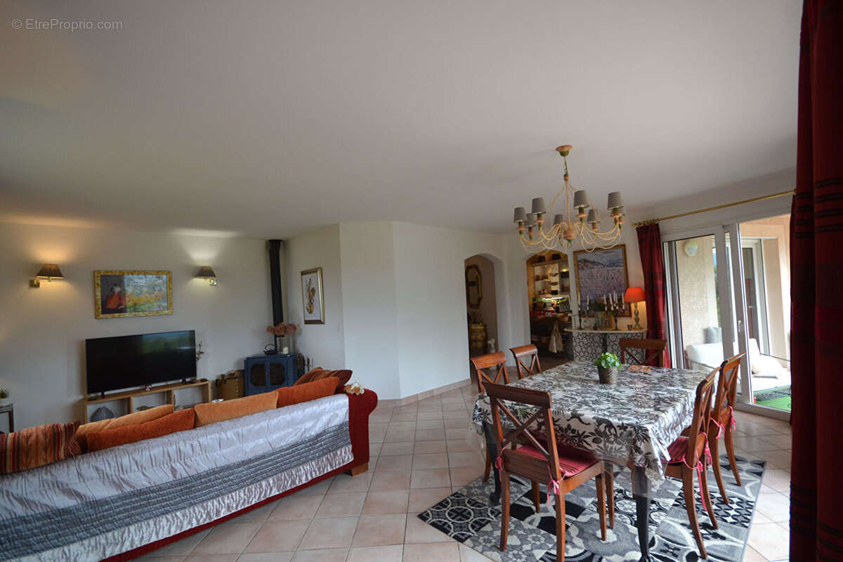 Maison Aix Les Bains 6 pièce(s) 172.23 m2 - photo 8