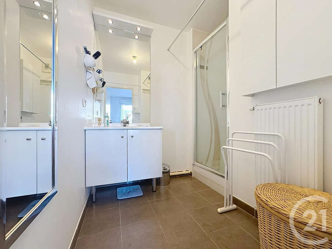 Appartement à DAMMARIE-LES-LYS
