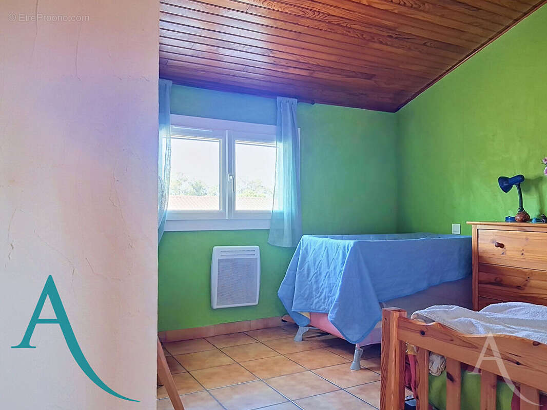 Villa T5 avec piscine sur 1200m² de terrain - photo 13