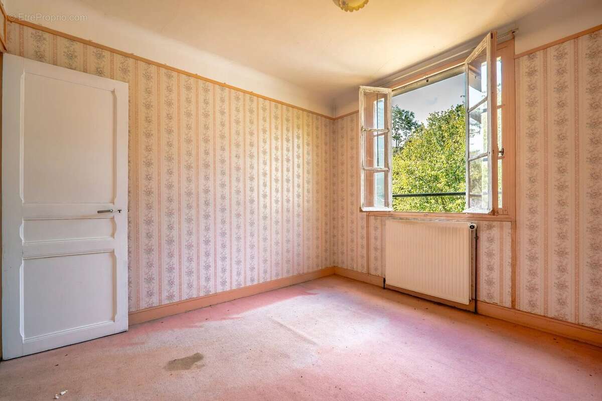 Dammarie-lès-lys – château soubiron – maison 105 m² à rénover – terrain 587 m² - photo 9