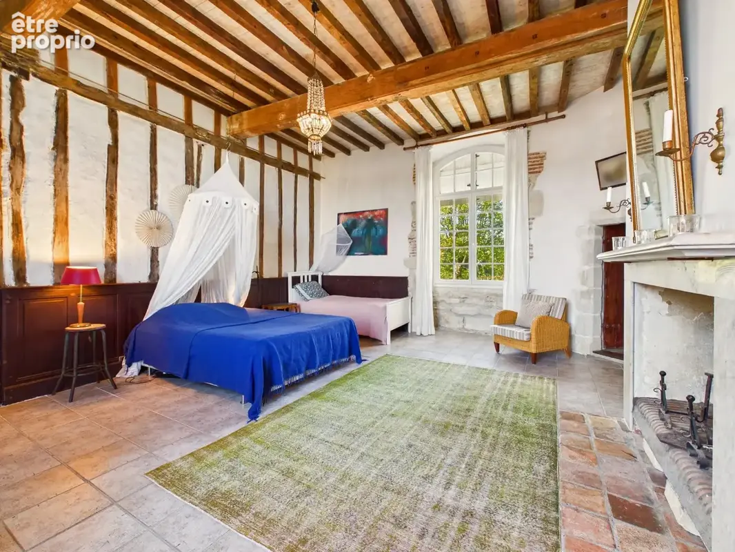 Demeure historique de charme avec gîtes et piscine au cœur d’un domaine de 2 hectares - photo 9