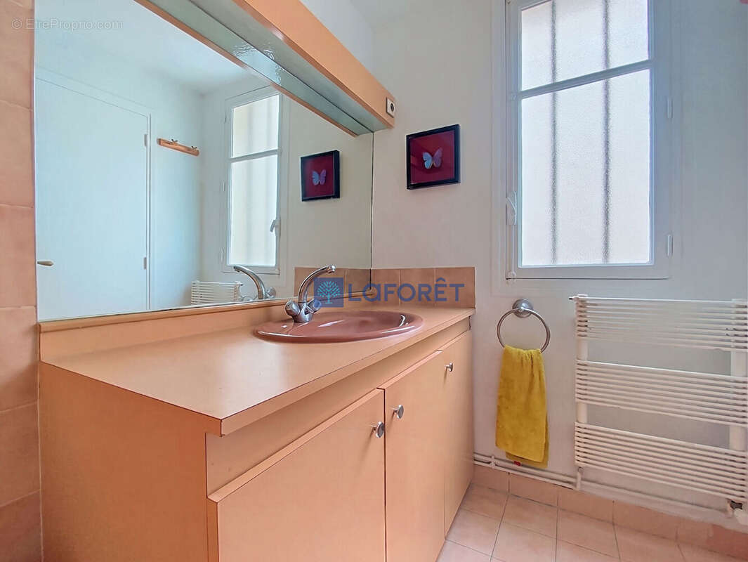 Appartement à PARIS-2E