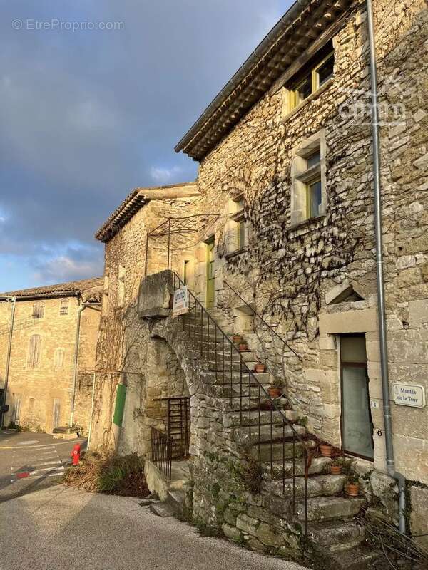 Maison à CHAMARET