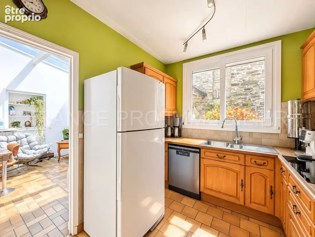 Maison de ville en pierre avec cour - Cherbourg centre - photo 8