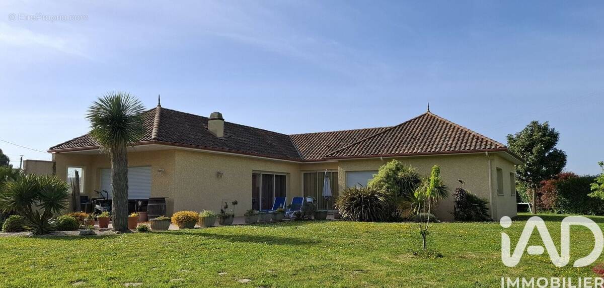 Photo 1 - Maison à MALAUSSANNE