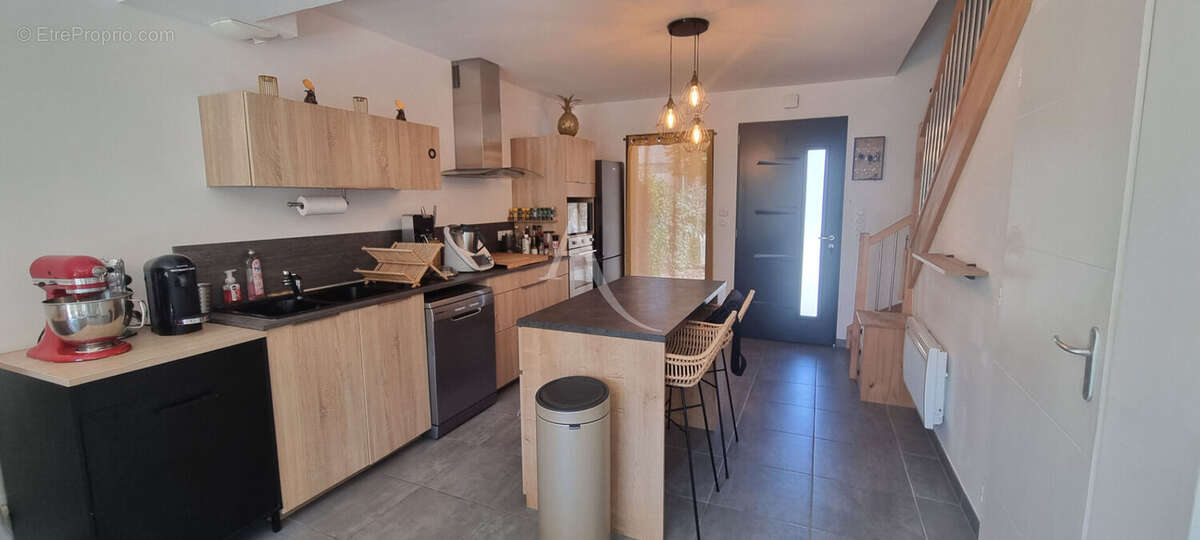 BLOIS Maison récente  2019  113 m² DPE B  À deux pas du centre - photo 5