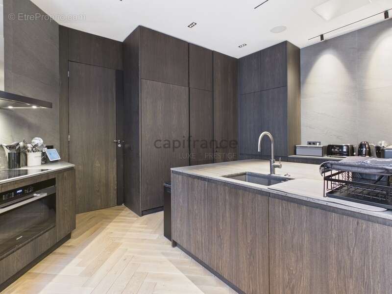 Appartement Haussmannien 6 pièces PARIS 16EME ARRONDISSEMENT (75) - photo 12