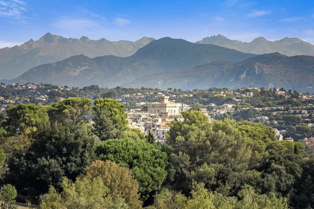 Appartement à CAGNES-SUR-MER