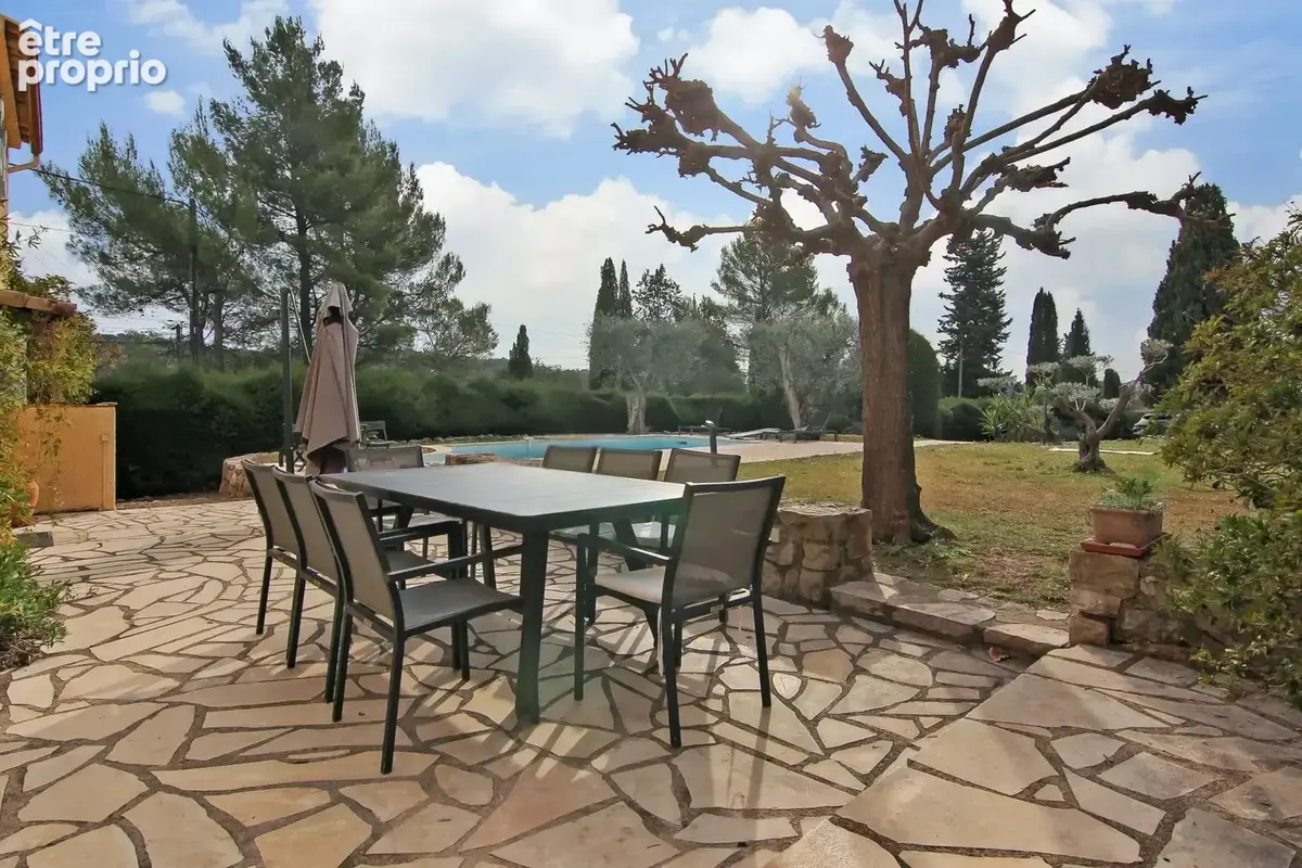 Maison 7 pièces 161 m² à vendre à Grasse (06130) - photo 2