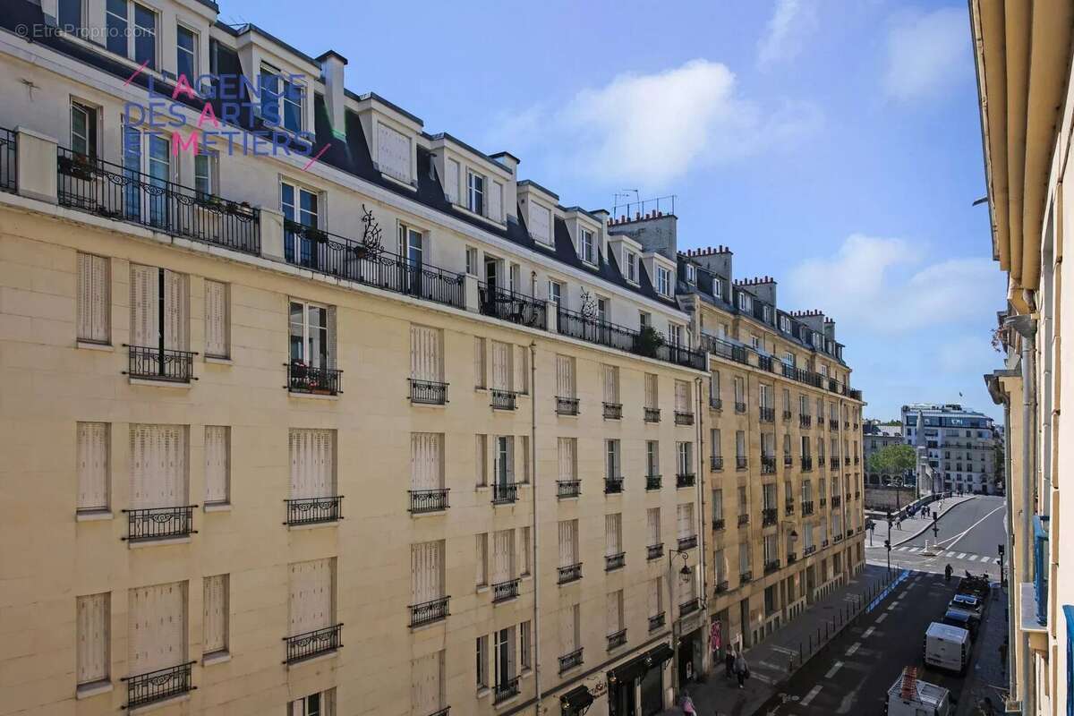 Appartement à PARIS-4E