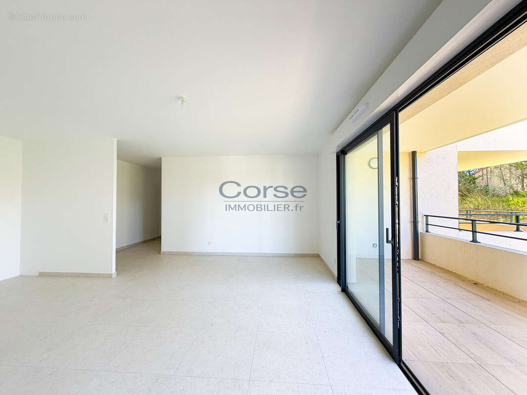 Appartement 72 m² à Ajaccio  - photo 2