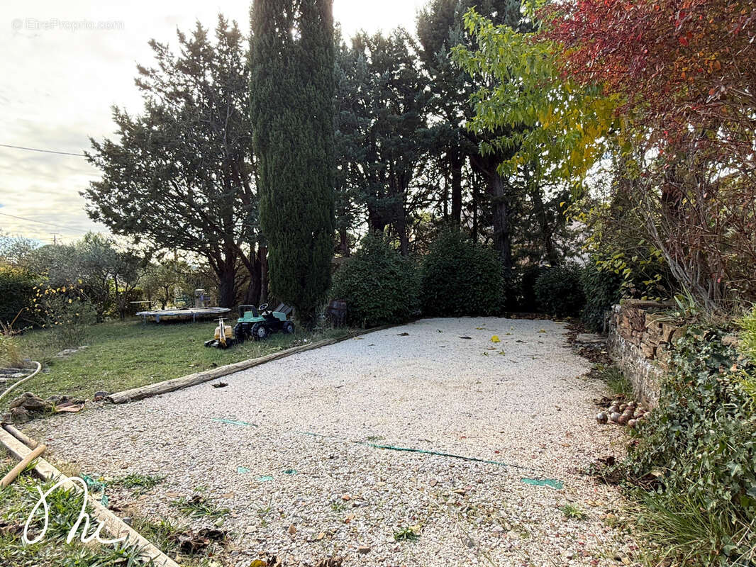 Maison à SAINT-JEAN-DE-LA-BLAQUIERE