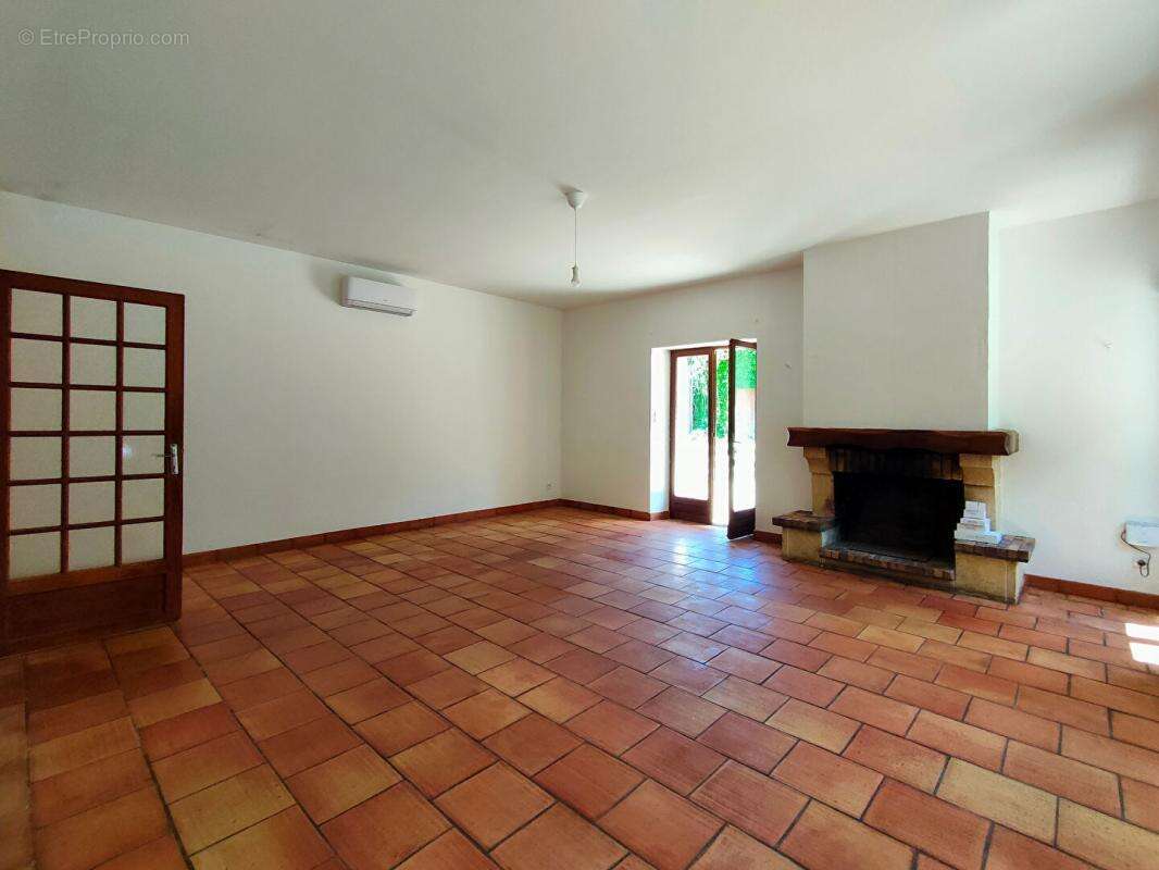 Maison à SAINTE-EULALIE