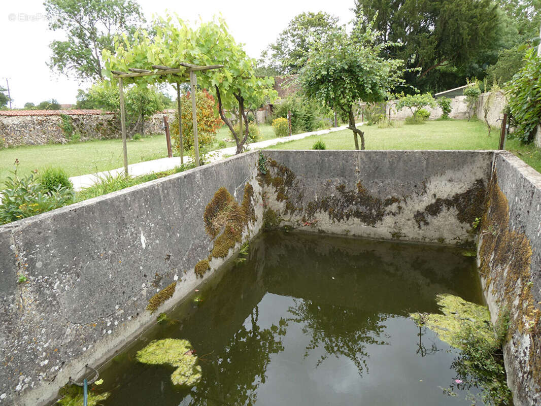 Maison à SAINT-ELIPH
