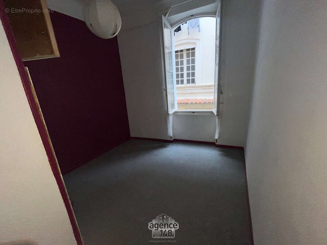 Appartement à MARSEILLE-2E