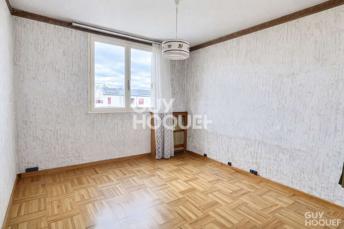 Appartement à AUBERVILLIERS