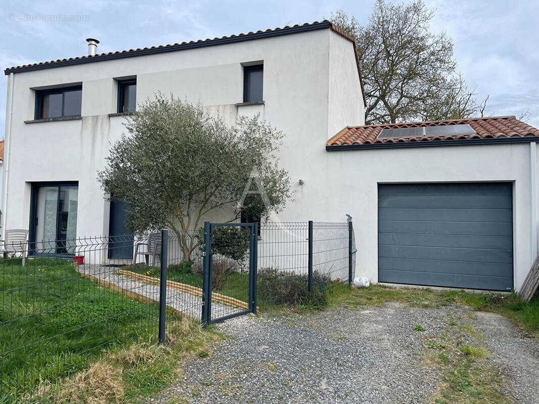 Maison à LA CHEVROLIERE