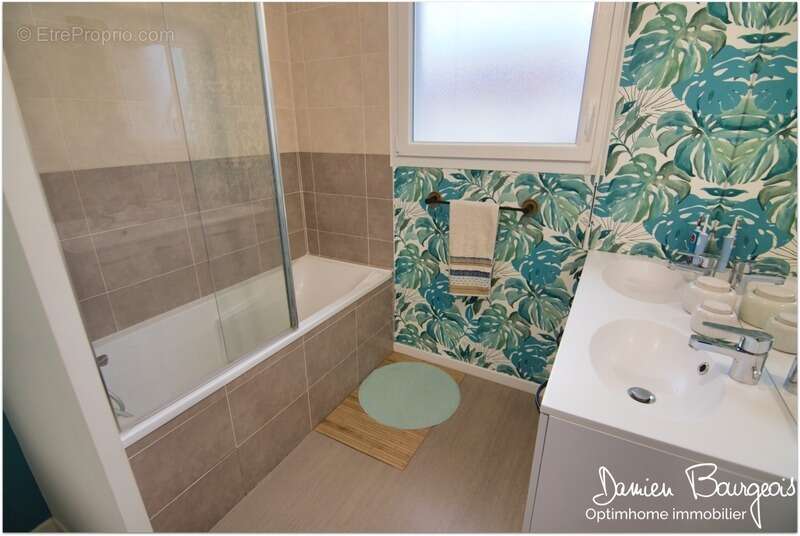 Maison à SAINT-GENIS-POUILLY