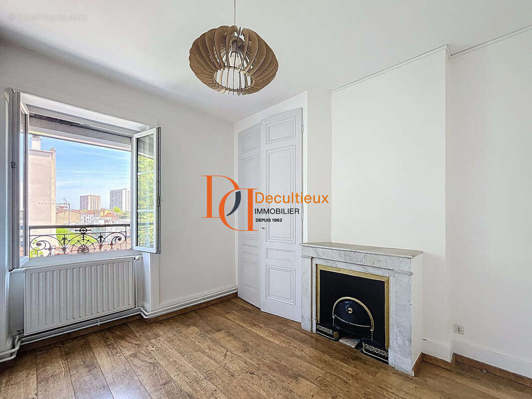 Appartement 86 m² à Villeurbanne  - photo 8