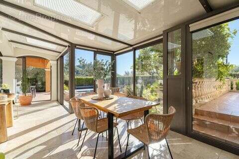 Maison à LE CASTELLET