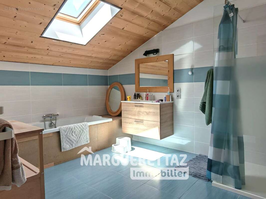 Maison à MARNAZ