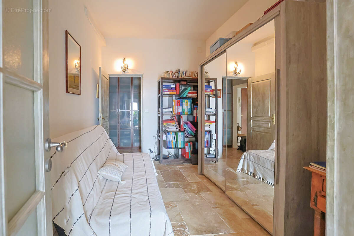 Appartement à HYERES
