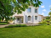 Maison à BARBEZIERES