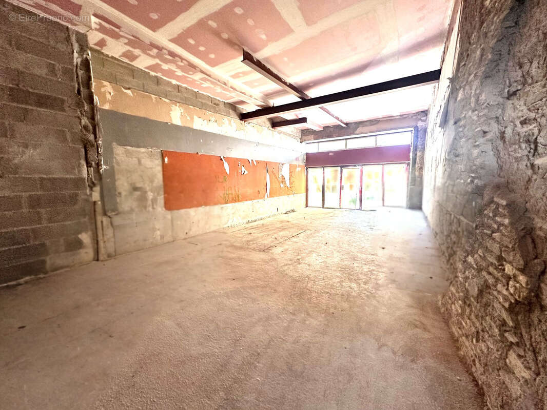 Commerce à BAGNERES-DE-BIGORRE