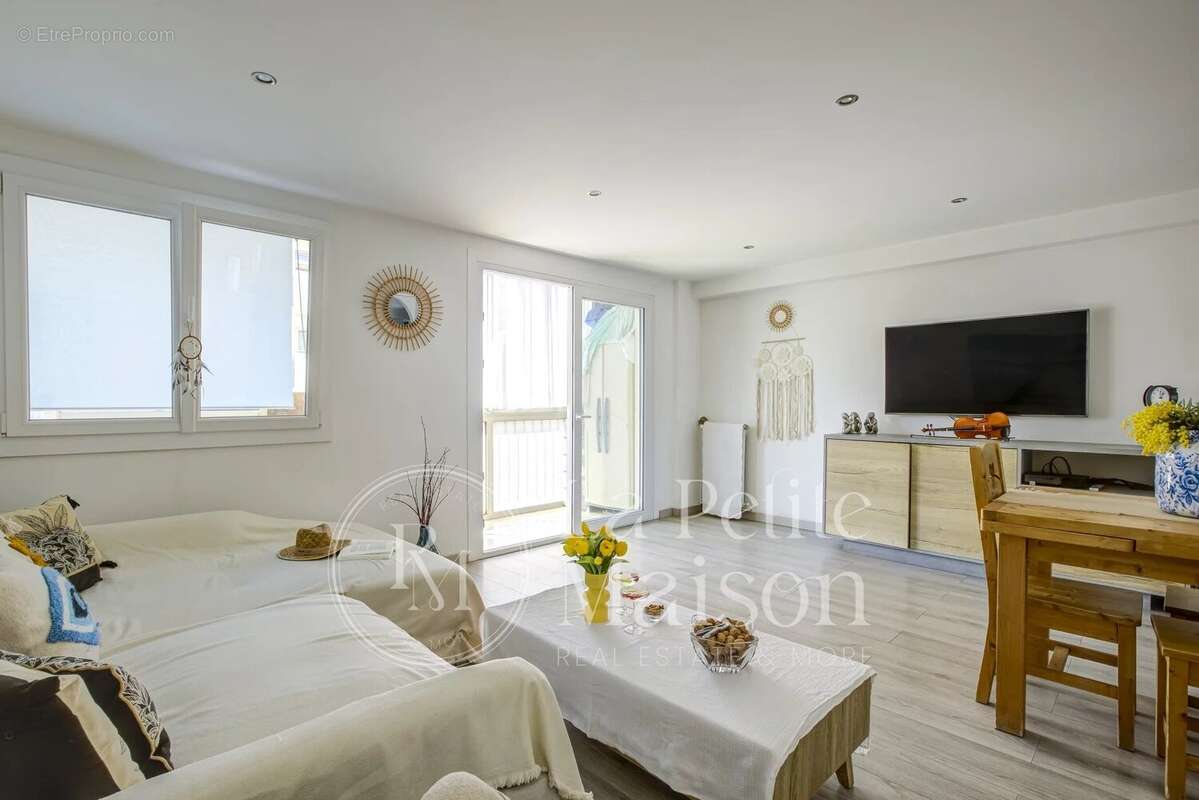 Appartement à CAGNES-SUR-MER