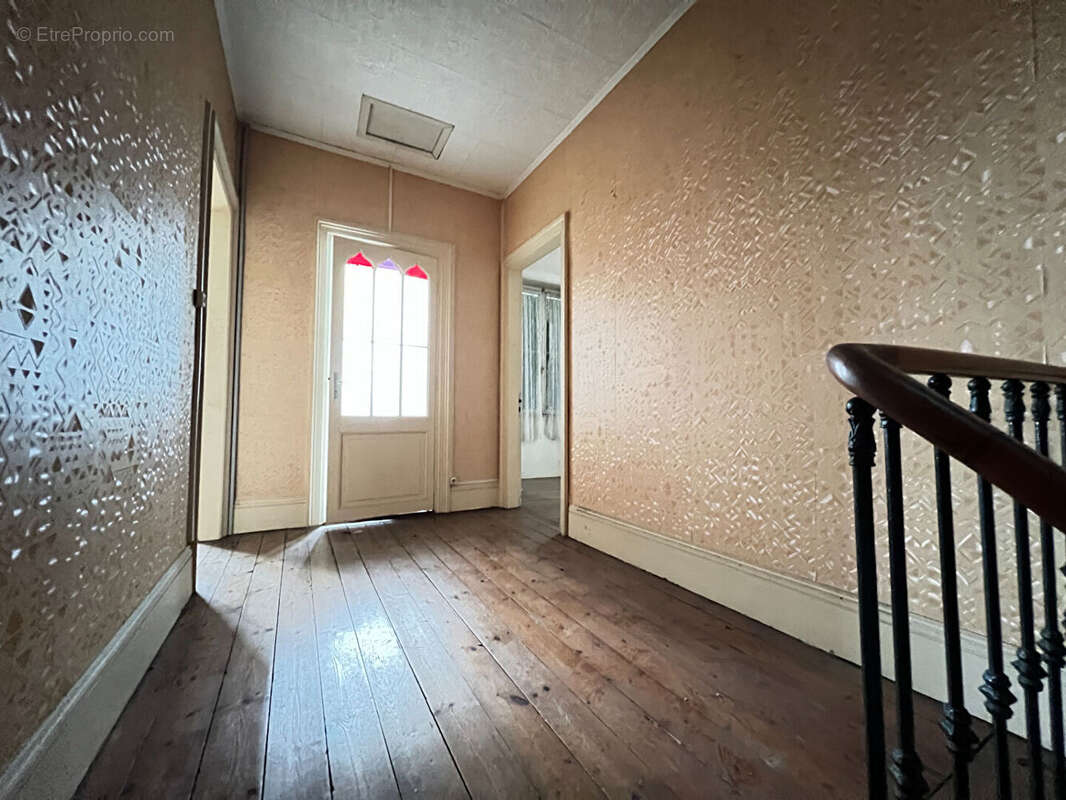 Sur 1 319 m² de terrain : Propriété Arvert - photo 7