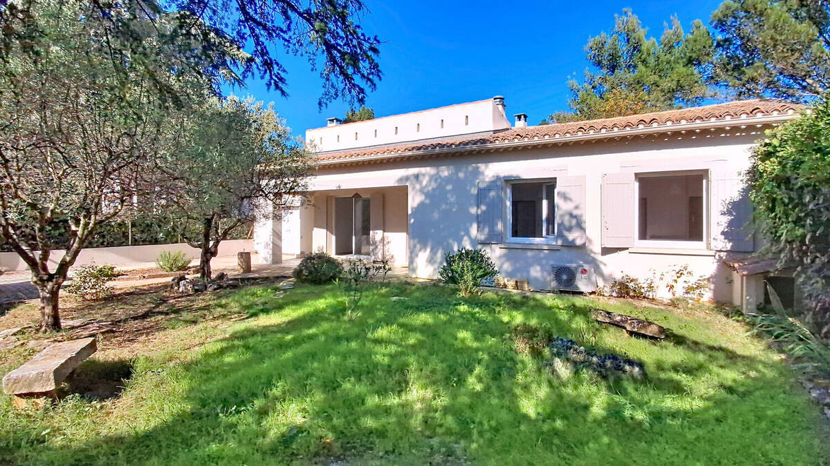 Maison à VILLENEUVE-LES-AVIGNON