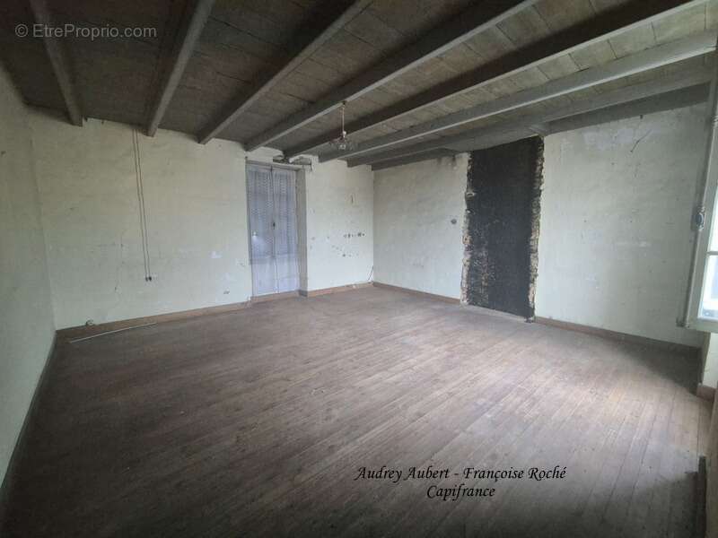 Maison à vendre 6 pièces LUSSANT (17) - photo 7